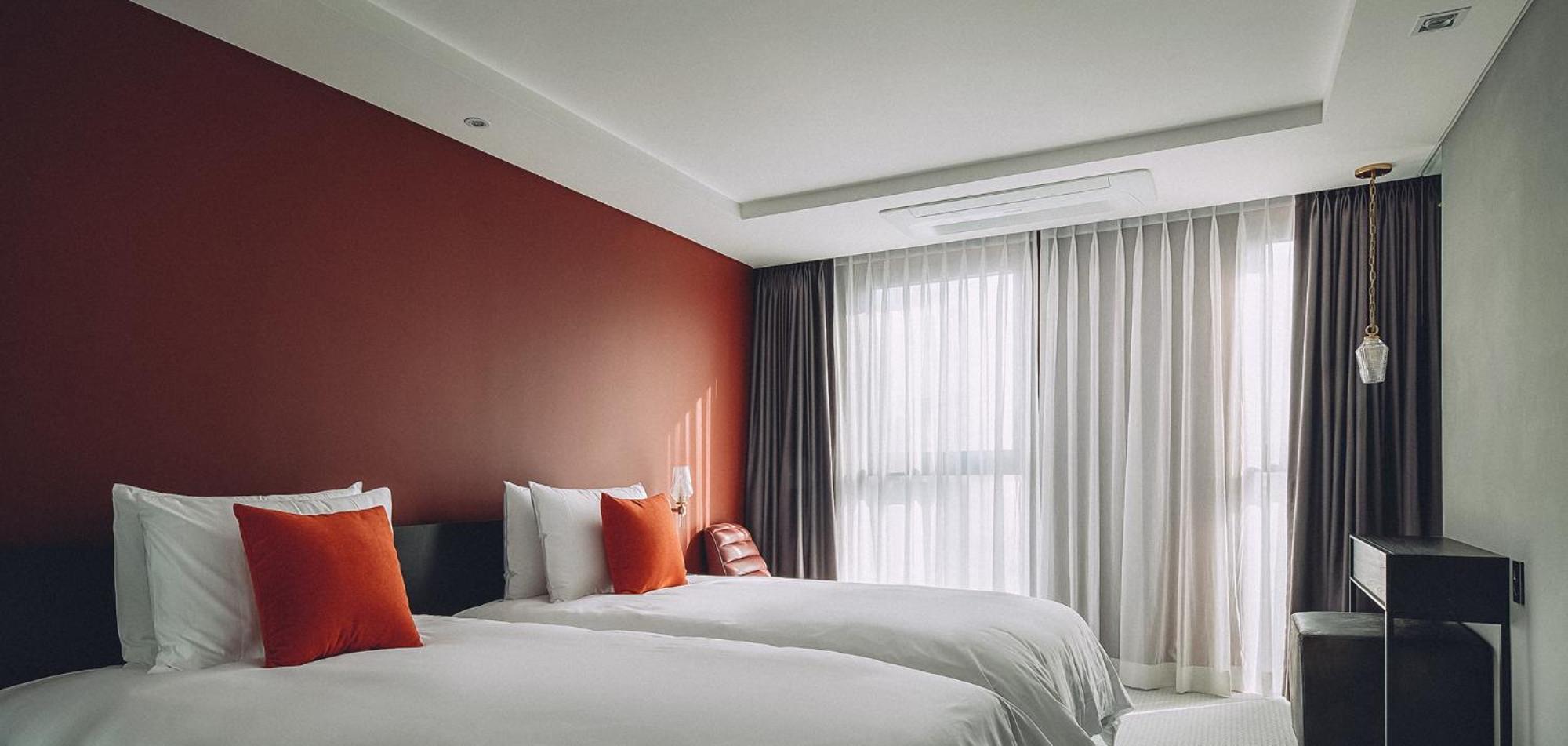 Hotel Alice And Trunk Jeju Exterior photo